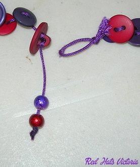 RHV_Craft_Buttonnecklace08